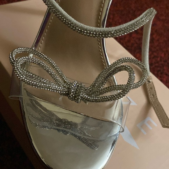 Silver BCBG brand new wrap around heels 7.5 size - Picture 2 of 3